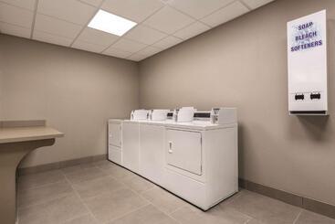 هتل Country Inn & Suites By Radisson, Lubbock Southwest, Tx