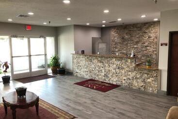 هتل Lea County Inn