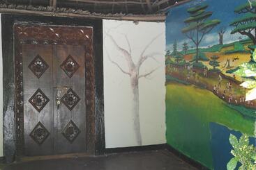 هتل Milele Lodge