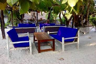 هتل Milele Lodge