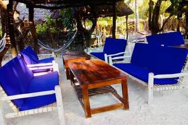 هتل Milele Lodge