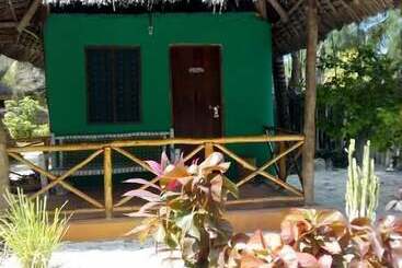 هتل Milele Lodge