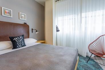 هتل Moxy San Diego Gaslamp Quarter
