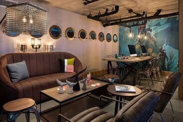 هتل Moxy San Diego Gaslamp Quarter