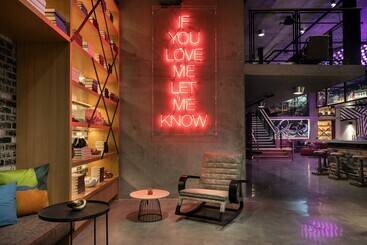 هتل Moxy San Diego Gaslamp Quarter