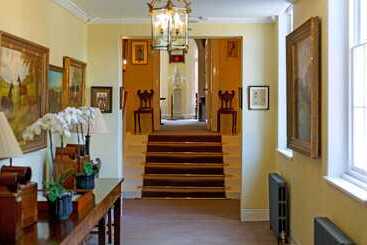 هتل The Jockey Club Rooms