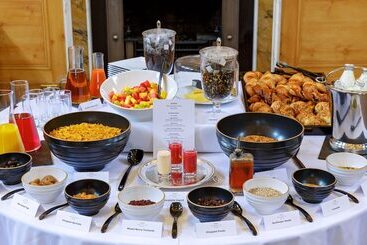 هتل The Jockey Club Rooms