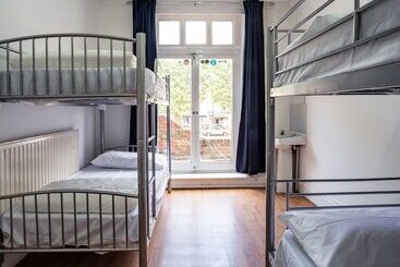 Mile End Beds   Hostel