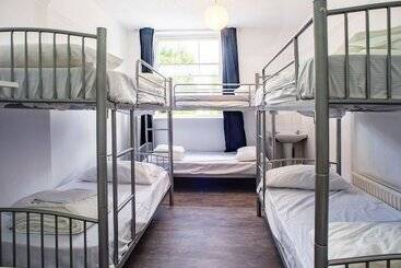 Mile End Beds   Hostel
