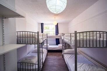 Mile End Beds   Hostel