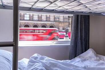 Mile End Beds   Hostel