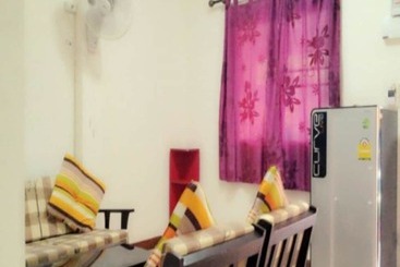 膳宿费 7 Colors House