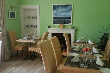 پانسیون Carradales Luxury Guest House