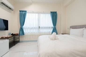 پانسیون Hyatt Inn