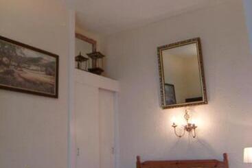 پانسیون St Martins Guest House