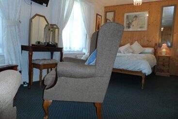 پانسیون St Martins Guest House