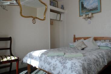 پانسیون St Martins Guest House