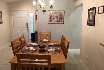 4br 3ba Home In Emerald Island Resort By Cv 8540