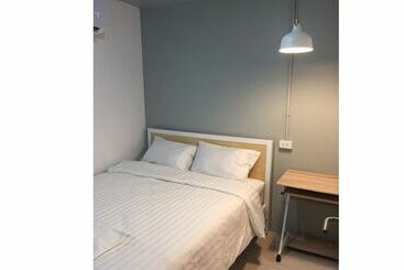 Local Time Bangkok   Hostel