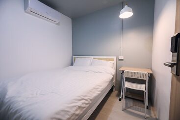 Local Time Bangkok   Hostel