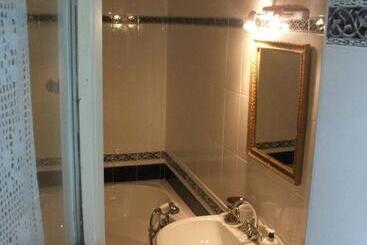 تختخواب و صبحانه Maison D Hôtes Léchémia