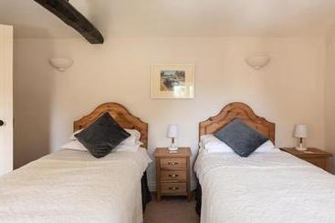 Camside, Chipping Campden   Taswell Retreats
