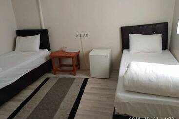 Deniz Otel