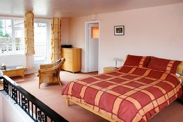 Hillbrow Farm B&b