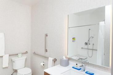 هتل Holiday Inn Express & Suites   Gilbert   East Mesa, An Ihg