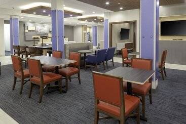 هتل Holiday Inn Express & Suites   Gilbert   East Mesa, An Ihg