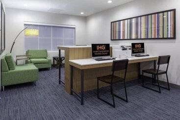 هتل Holiday Inn Express & Suites   Gilbert   East Mesa, An Ihg