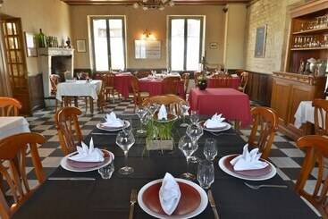 هتل Hôtel Le Chabichou