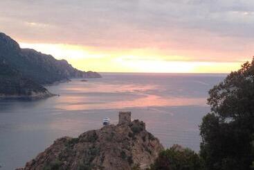 هتل Le Monte Rosso