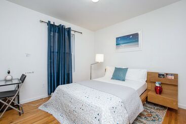 پانسیون Racpanos Modern Stay On Forrest Street