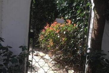 پانسیون Villa Des T