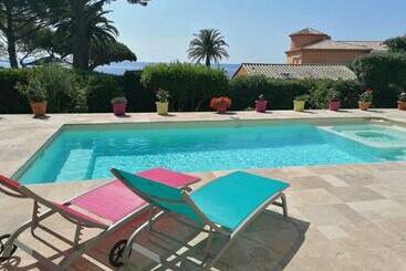 פנסיון Villa Esmeralda Adults Only
