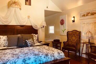 Rock Cottage Gardens B&b