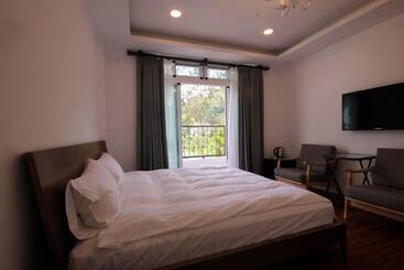 Song Yue Bed & Breakfast