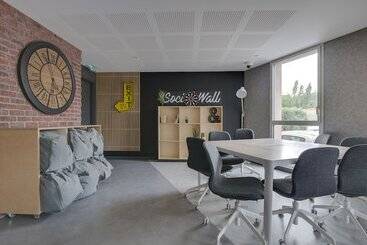 شقق خاصة سياحية Student Factory Aix Pont De L Arc