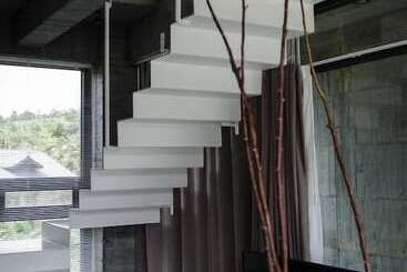 تختخواب و صبحانه One House