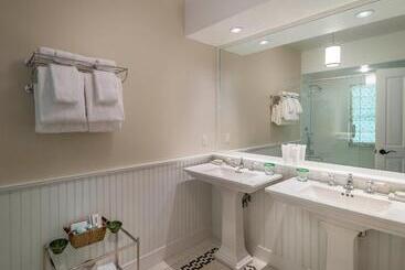 هتل Dunton Town House