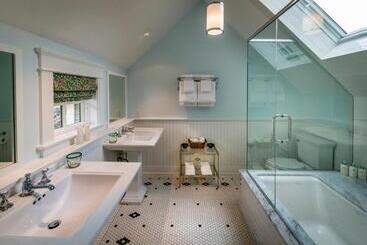 هتل Dunton Town House