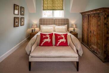 هتل Dunton Town House