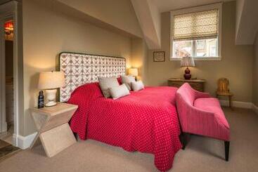 هتل Dunton Town House