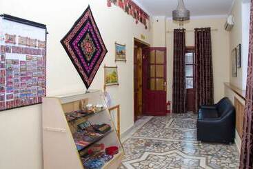 هتل Jipek Joli Inn