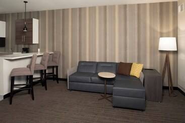 هتل Residence Inn By Marriott Tulsa Downtown