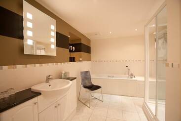 هتل The Townhouse