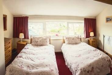 Riverside Bed And Breakfast