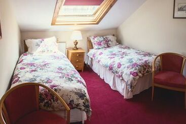 Riverside Bed And Breakfast