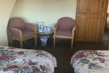 Riverside Bed And Breakfast